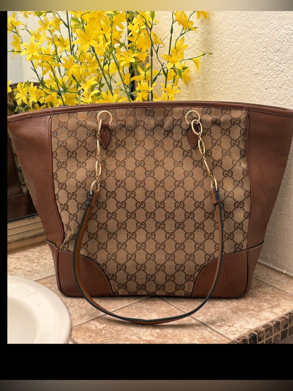 Authentic Gucci Supreme Tote Canvas and Leather with COA